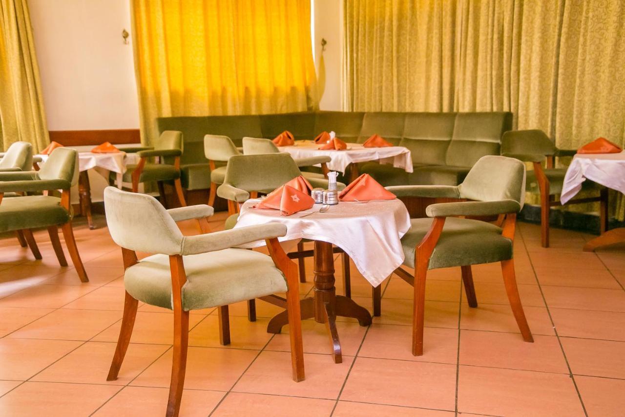 Green Hills Hotel Ньери Экстерьер фото