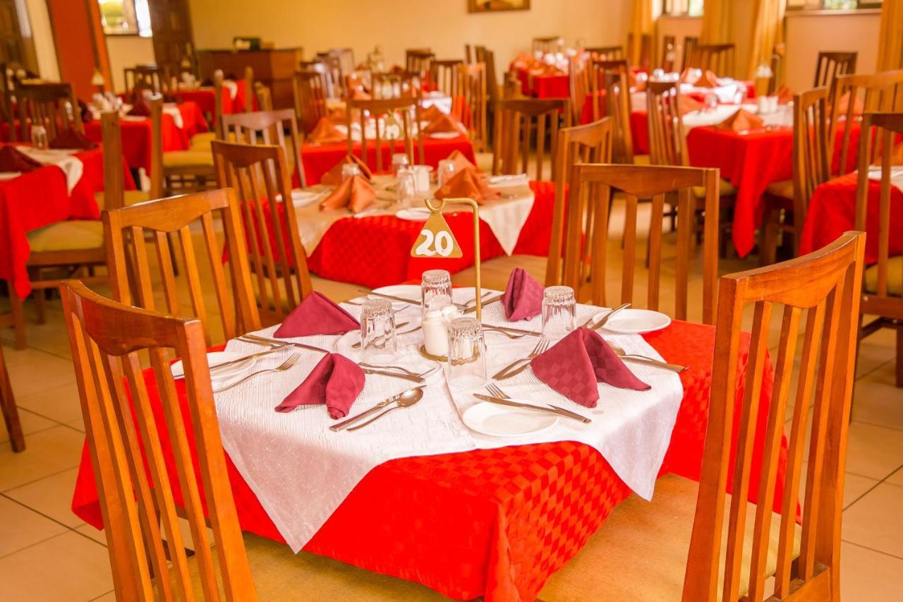 Green Hills Hotel Ньери Экстерьер фото